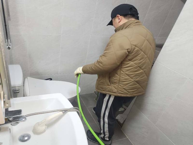 시흥 변기막힘 작업사례 1